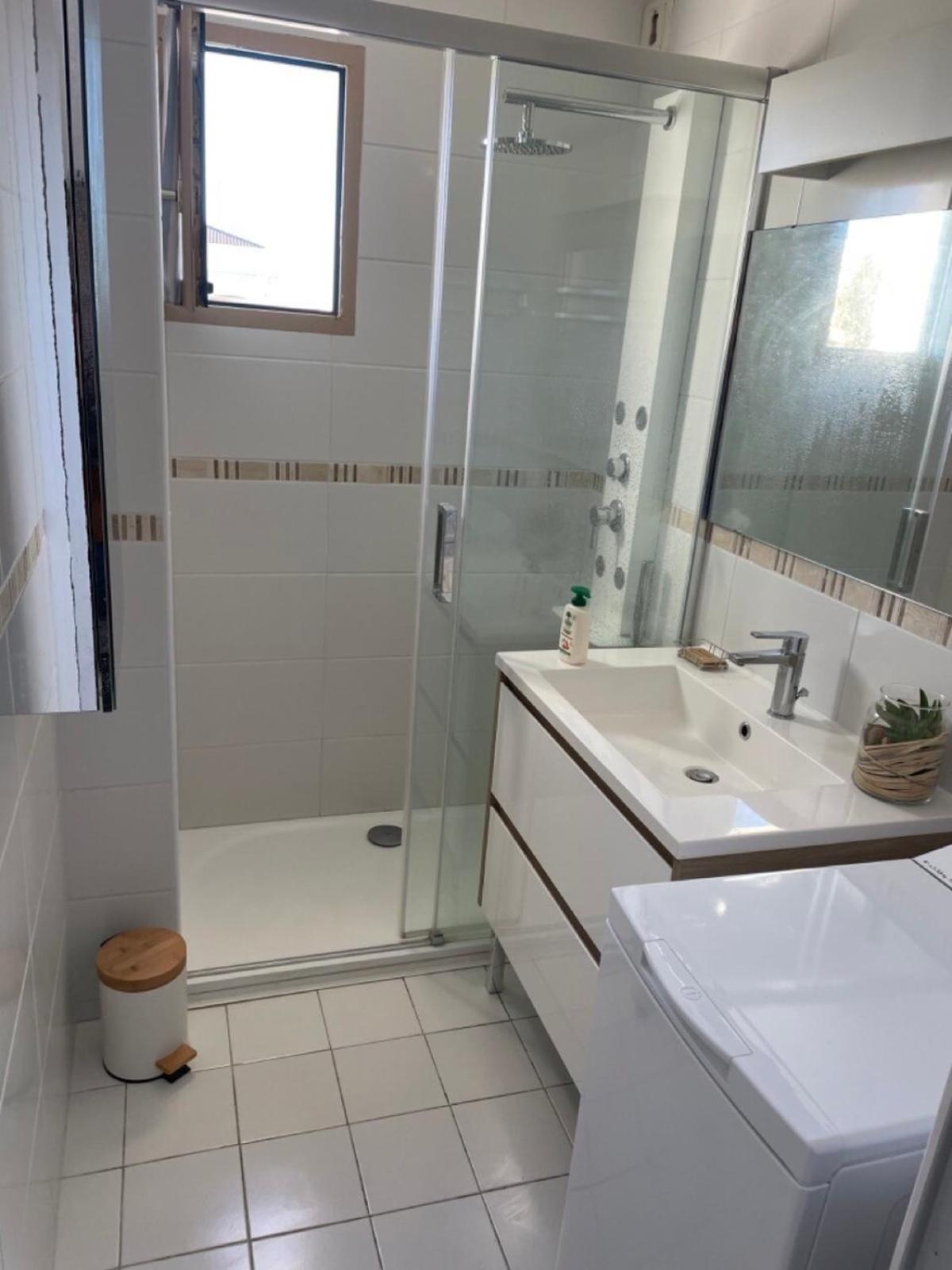 Domaine D'Azur - Renovated 1Br With Terrace Pool & Garage Apartment Le Lavandou Exterior photo
