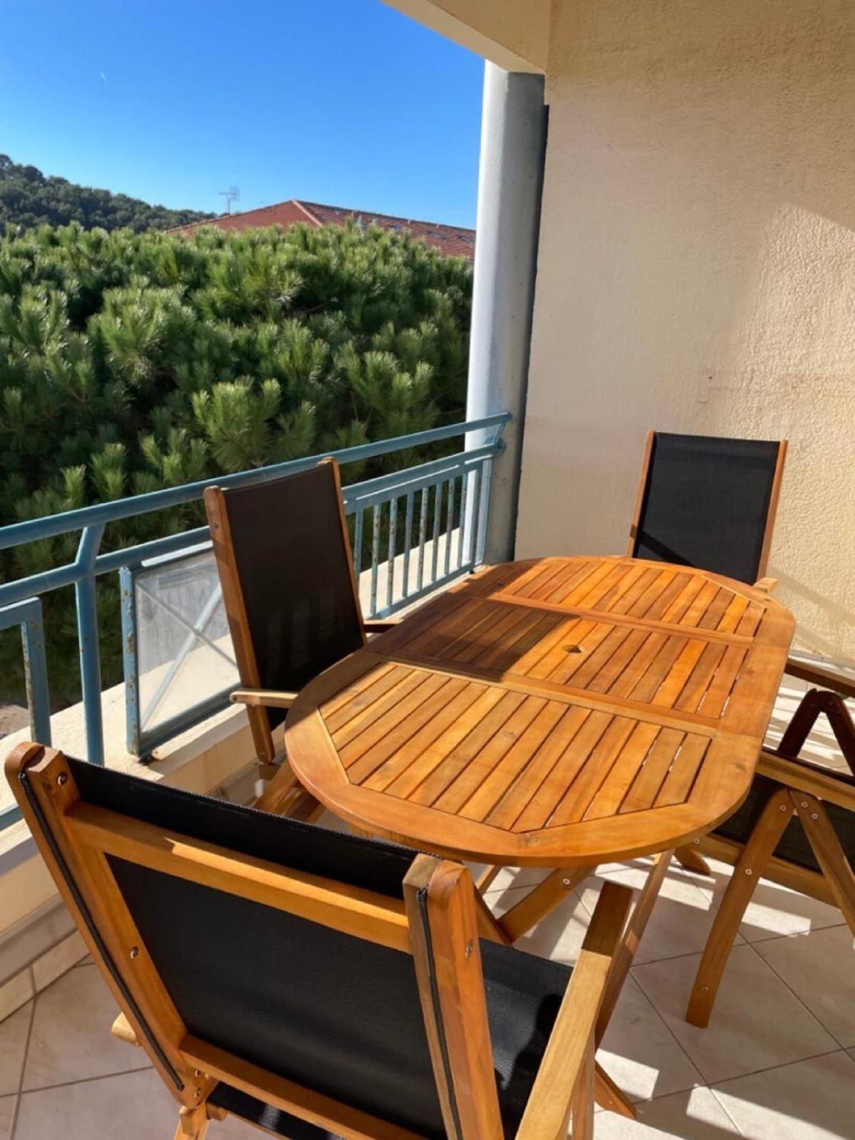 Domaine D'Azur - Renovated 1Br With Terrace Pool & Garage Apartment Le Lavandou Exterior photo